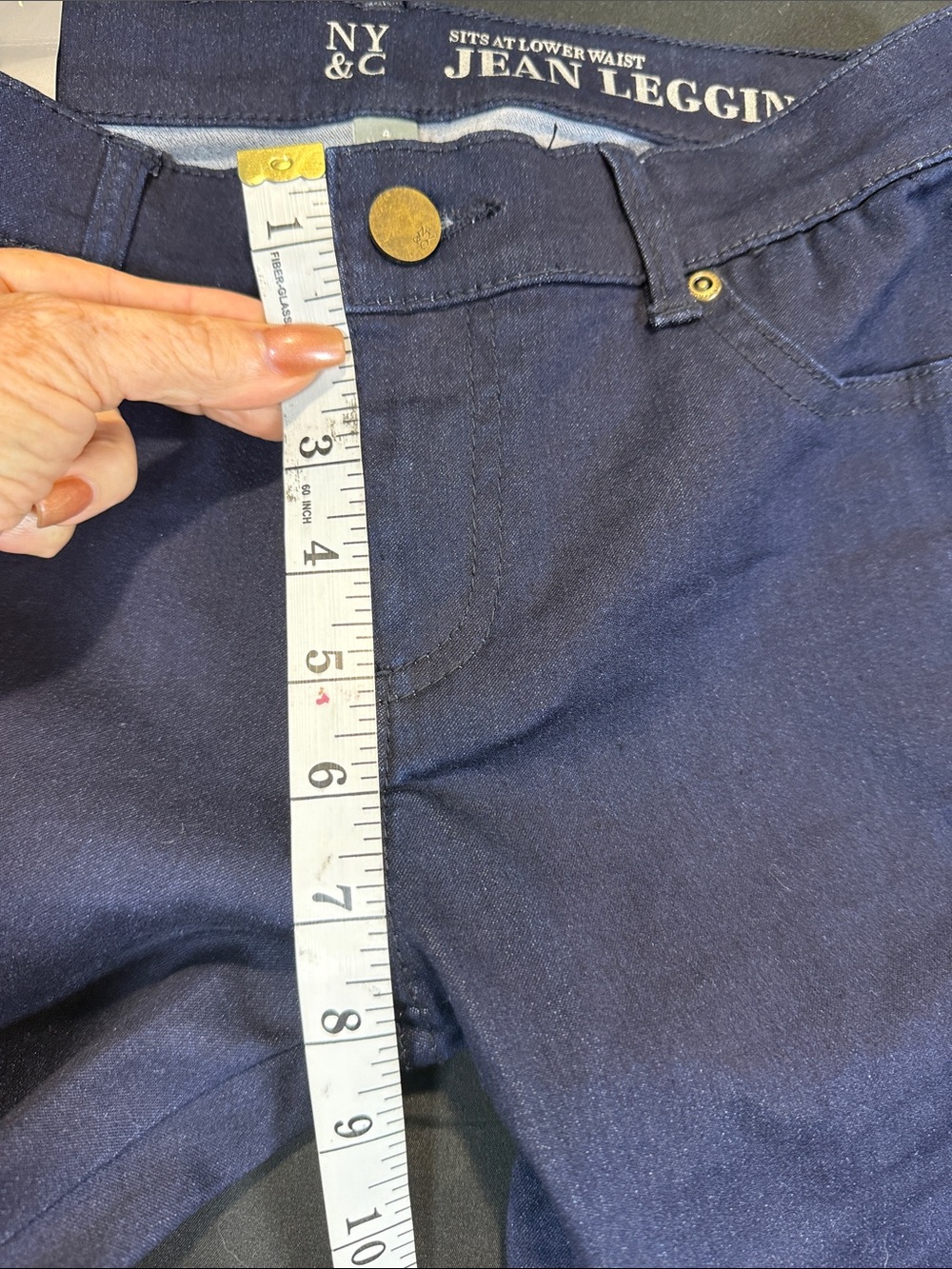 New York & Company Skinny Jean Leggings in Navy Blue - Picture 6 of 14